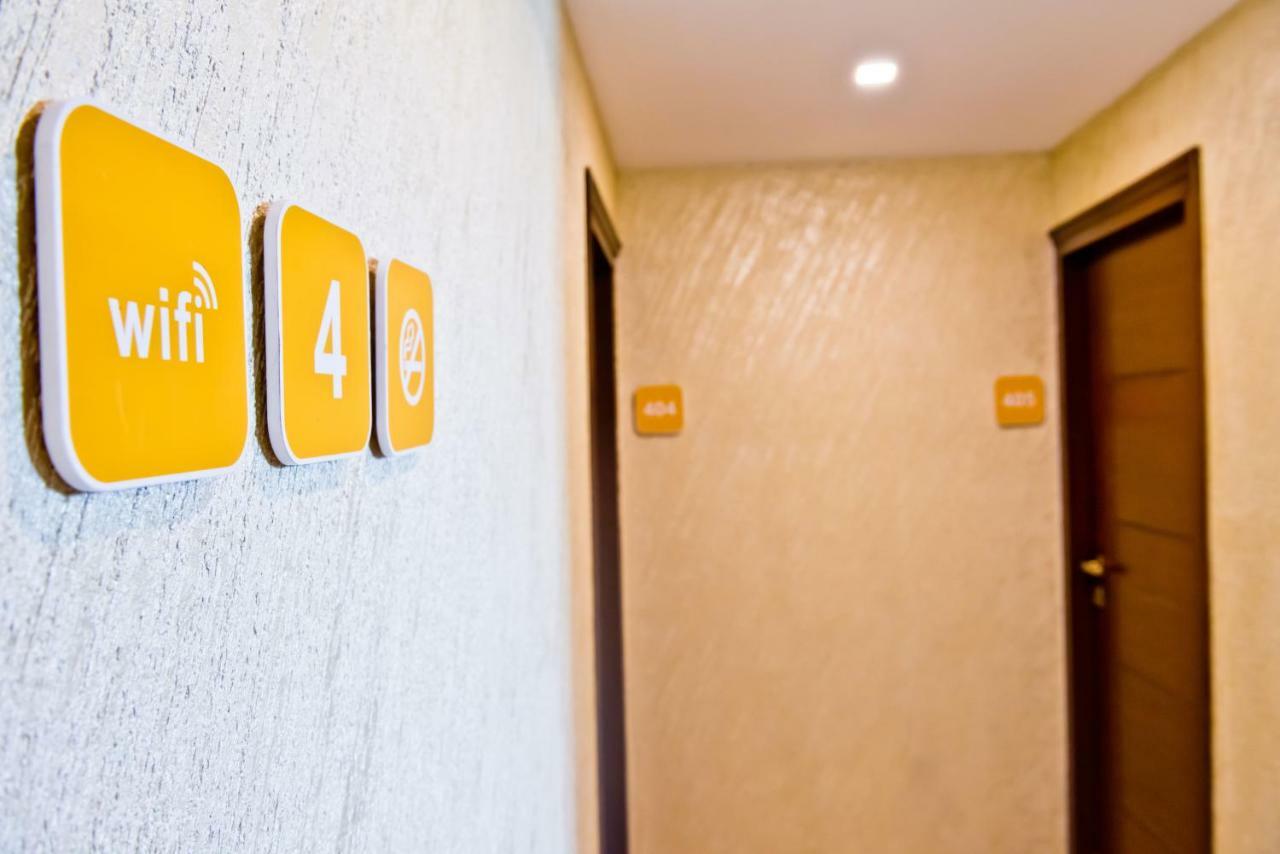 X By Bloom L Indiranagar Hotel Bangalore Exterior foto
